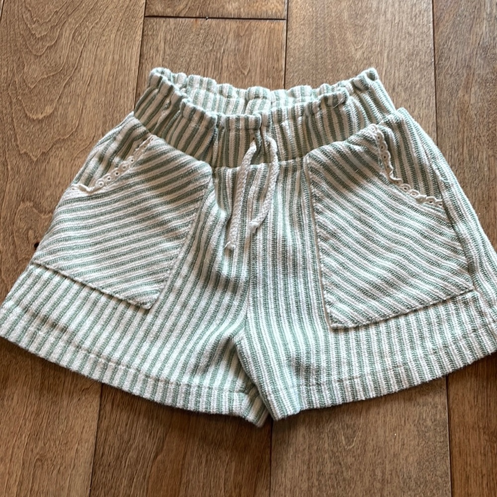 Girls shorts size 6